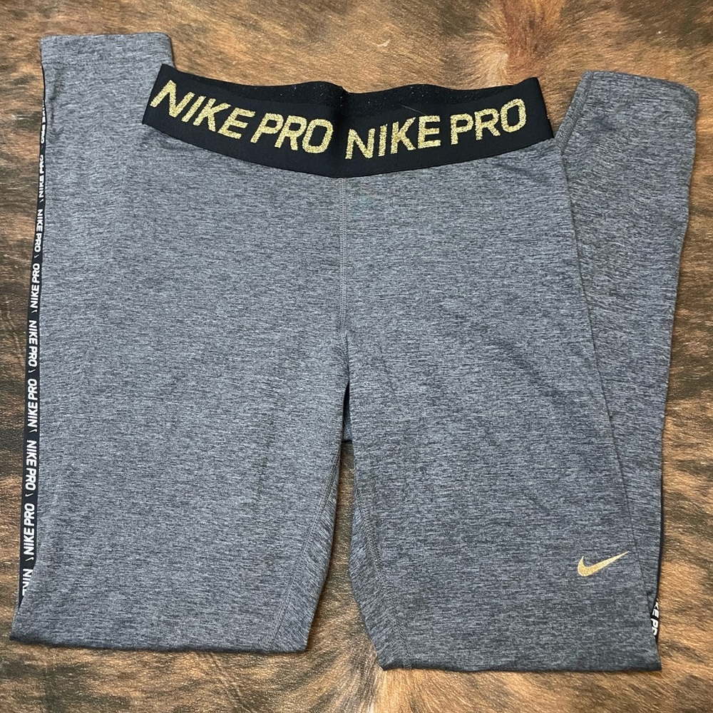 Nike Pro Grey Leggings